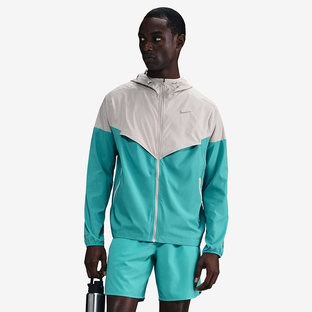 Nike Impossibly Light Windrunner Jacket  Lt Iron Ore